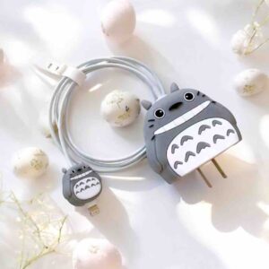 Protector cargador Iphone - Totoro