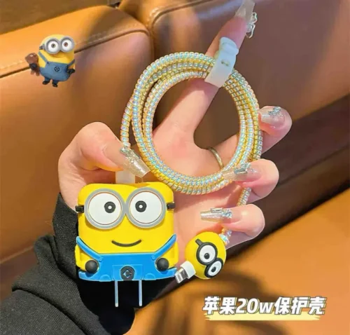 Protector cargador Iphone Minions